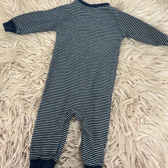 Carters Baby Bear Sleeper - Picture 3 of 3